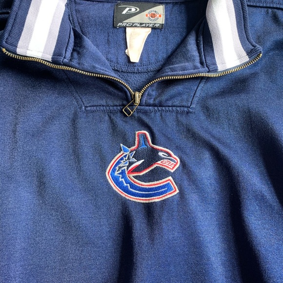 Vintage Vancouver Canucks pullover - Picture 4 of 4